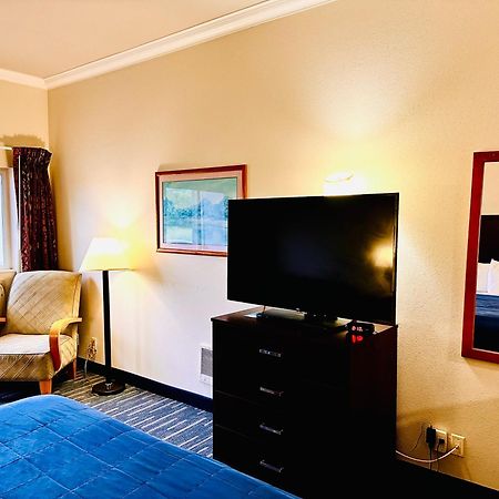 Coratel Inn And Suites By Jasper Ocean Shores Bagian luar foto