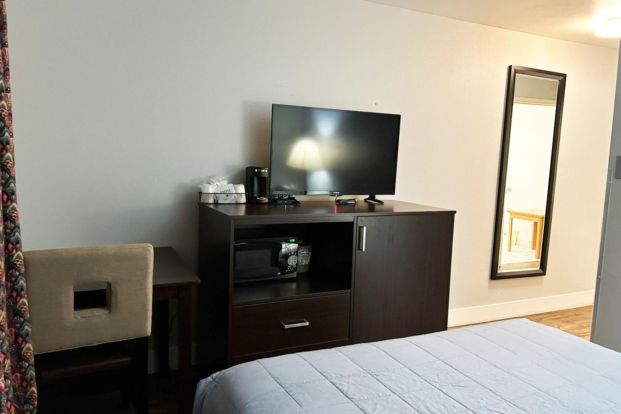 Coratel Inn And Suites By Jasper Ocean Shores Bagian luar foto