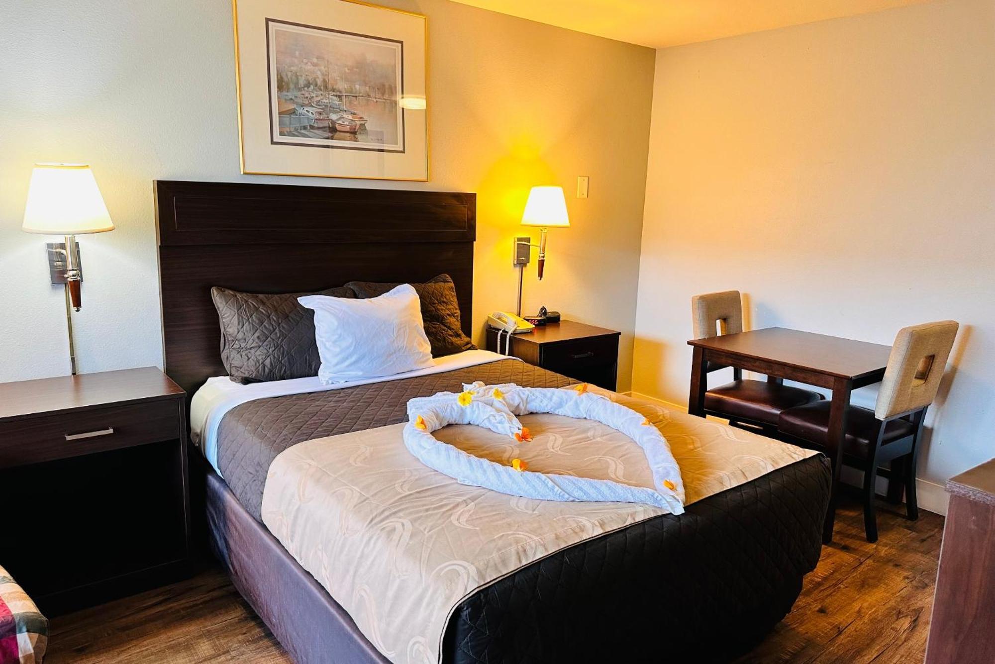 Coratel Inn And Suites By Jasper Ocean Shores Bagian luar foto